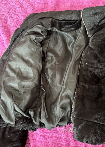 Siyah Kadın Kışlık Mont - Görsel 3