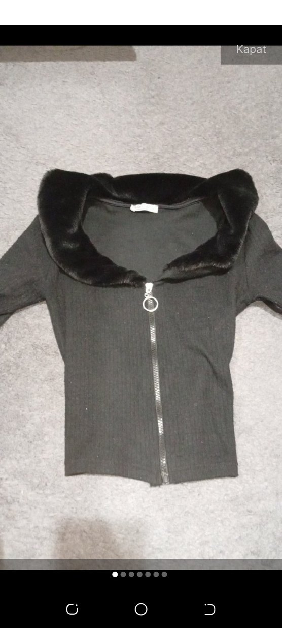 Siyah Kürklü Polo Yaka Kadın Kazak - Görsel 4