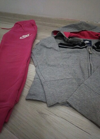 5 Yaş Beden Nike eşofman takımı