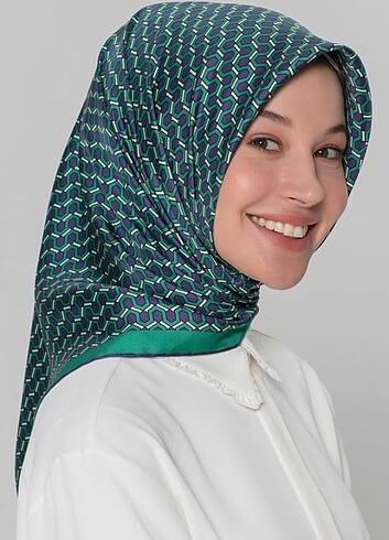 Armine İpek Eşarp 8401 90