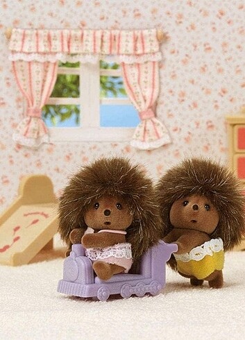 Beden Sylvanian Families Kirpi İkiz Bebekler