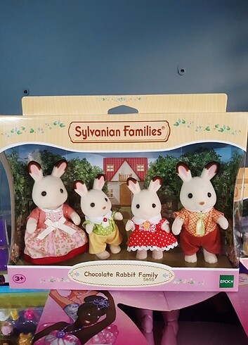 Sylvanian Families Çikolata Kulaklı Tavşan Ailesi 5655
