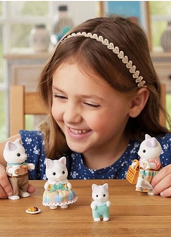 Sylvanian Families Latte Kedi Ailesi 5738