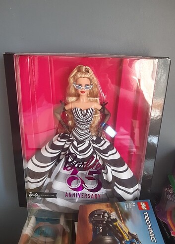 Barbie Mavi Safir 65. Yıl Dönümü Bebeği