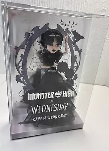 Beden Monster High Wednesday Balo Elbiseli Bebek HXJ03