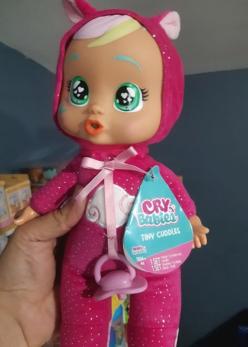 Cry Babies Ağlayan Yumuş Bebek CYB76
- Koyu Pembe Tulumlu Hannah - Görsel 2