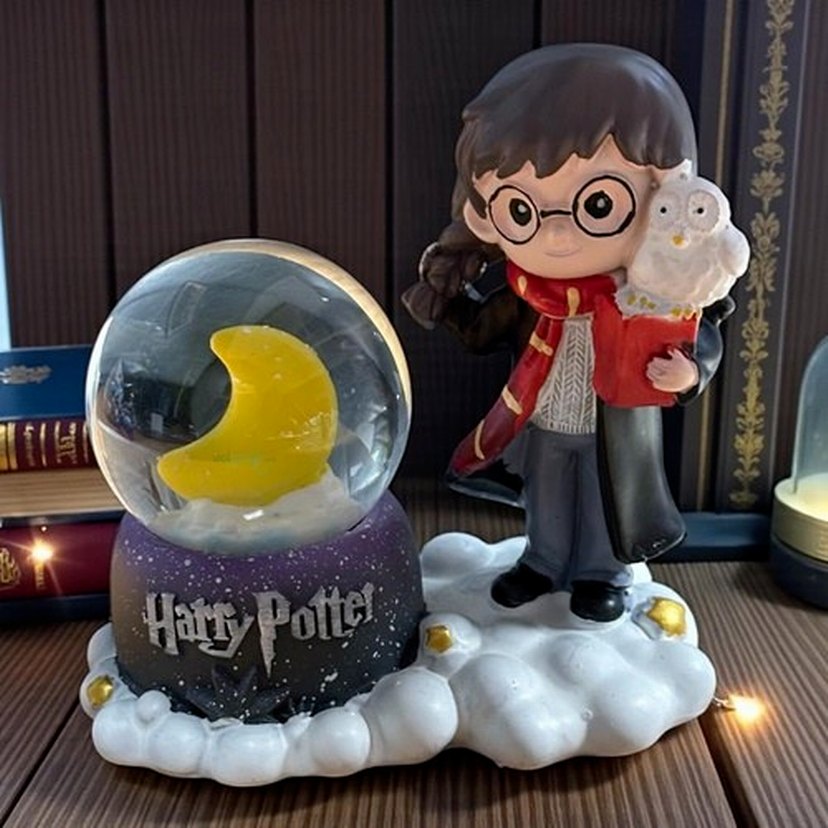 Harry Potter Temalı Figür Işıklı Kar Küresi - Görsel 2