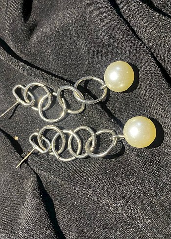 Gri Parlak Midi Sekilli Kadın Küpe - Görsel 5