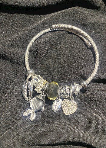 Zincir Detaylı Altın Renk Kadın Bileklik - Görsel 7