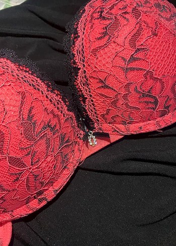 Kırmızı Vintage Gotik Desenli Sütyen - Görsel 6