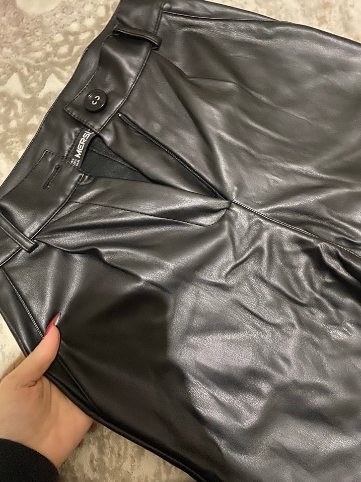 Deri Siyah Kadın Pantolon Kemerli - Görsel 4