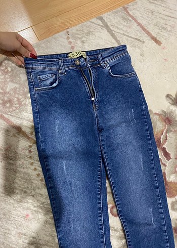 Gri Tonlu Bağlama Desenli Düğmeli Kadın Kot Pantolon - Görsel 5