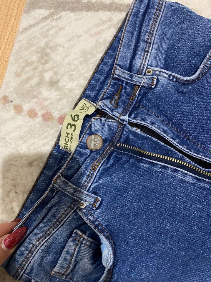 Gri Tonlu Bağlama Desenli Düğmeli Kadın Kot Pantolon - Görsel 4