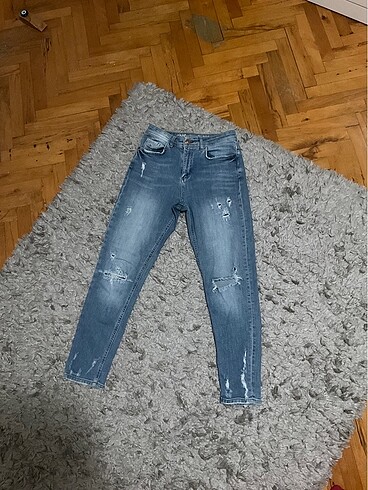 Yırtık jean