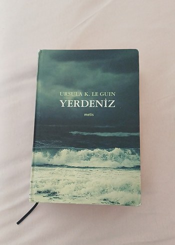 Yerdeniz kitap