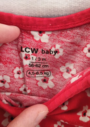 Kırmızı Çiçekli Fırfırlı Bebek Tulum 1/3 ay - Görsel 3