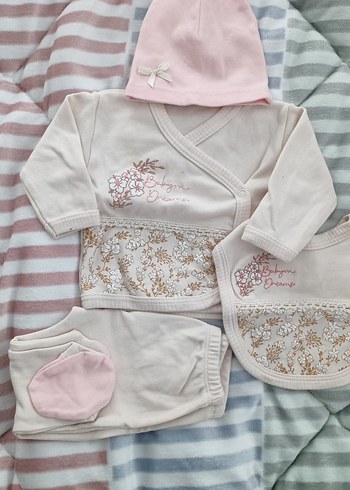 Nakışlı Dantelli Bebek Kız Takımı - Görsel 2