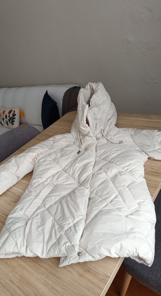 Bej renkKapüşonlu Kışlık Mont - Görsel 3