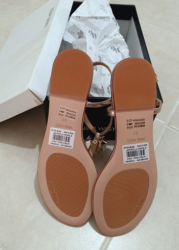 Bej Parlak topuksuz Kadın Sandalet - Görsel 5