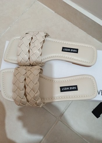 Nine West Nine West Bej Örgü Detaylı Kadın Terlik