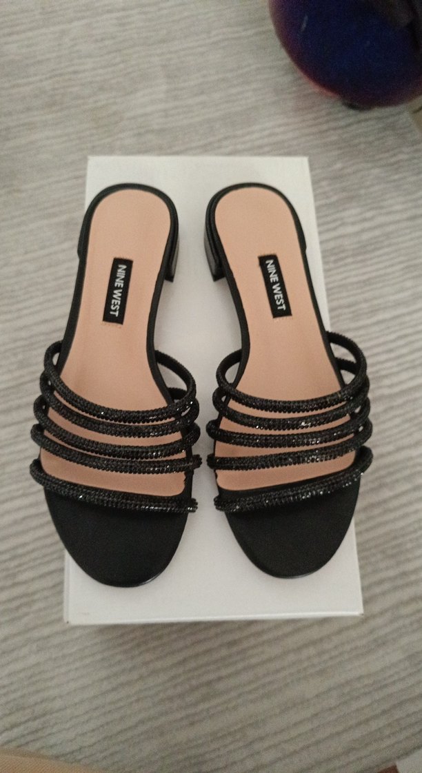 Siyah Boncuklu Topuklu Kadın Terlik - Görsel 2