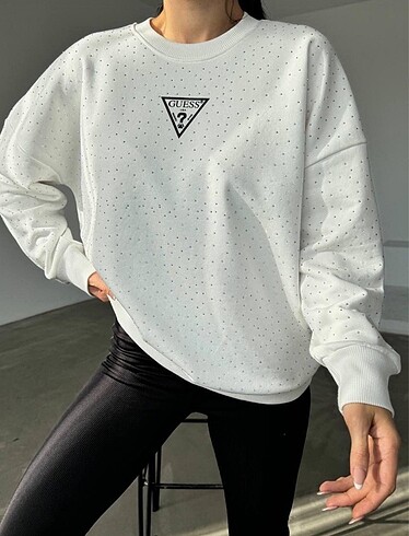 Guess Sweatshirt