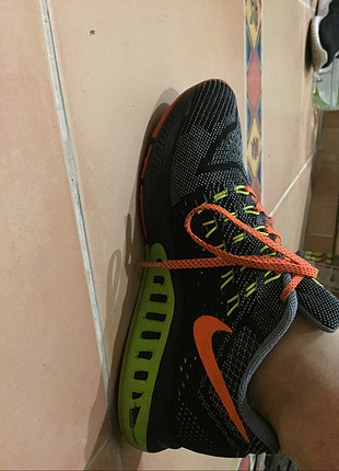 40 Beden siyah Renk Nike spor ayyakkabı