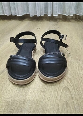 Shoes & More Kadın siyah sandalet