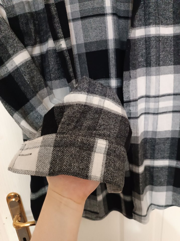 Düğmeli Gri Ekose Yün Gömlek - Görsel 4