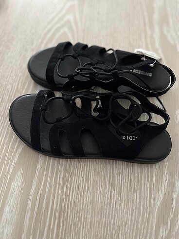 H&M H&M sandalet