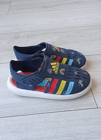 31 Beden lacivert Renk Adidas orijinal 