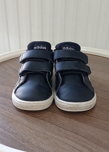 Adidas ayakkabi