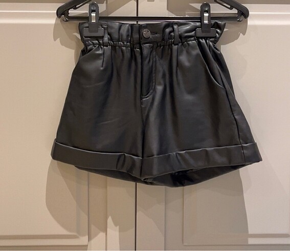 Zara Zara kids deri şort