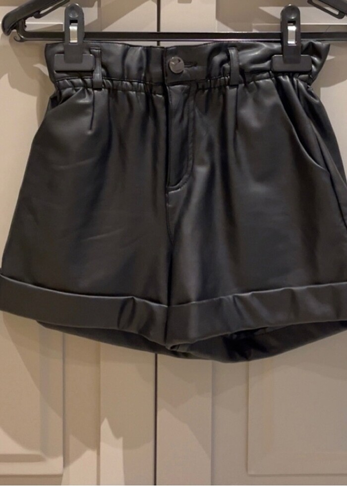 Zara kids deri şort - Görsel 2