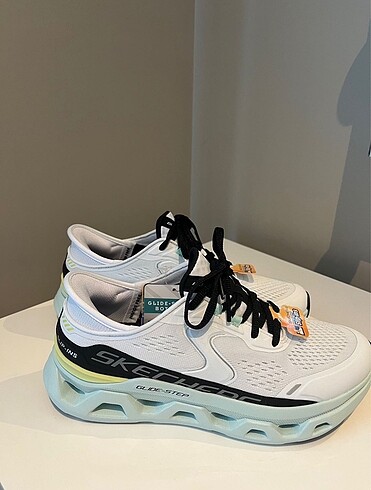 37 Beden Skechers Hands Free Slip-ins Ayakkabı