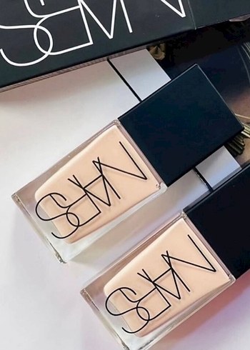 Nars Açık Bej Fondöten