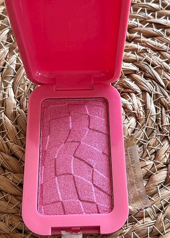 NYX Nyx Buttermelt Pastel Pembe Allık