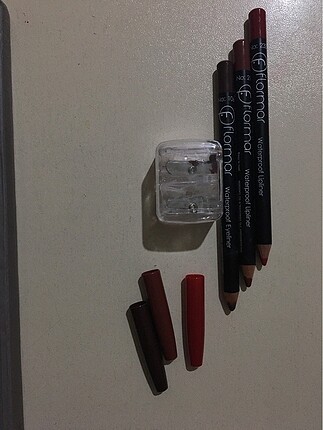 Flormar 211 & 233 Lipliner ve 106 Eyeliner