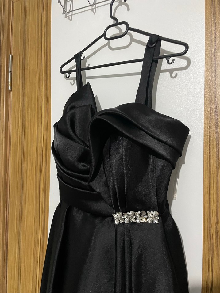 Siyah Drapeli Uzun Kadın Abiye Elbise - Görsel 2