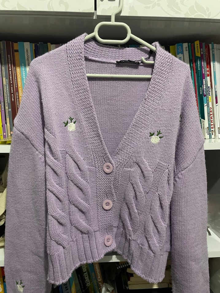 Nakışlı Mor V Yaka Örgü Hırka - Görsel 2