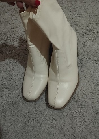Beyaz Deri Kadın Dolgu Topuk Bot - Görsel 4