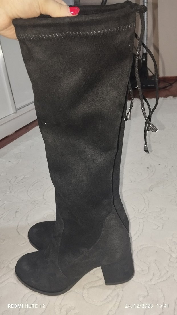 Siyah Süet Tokalı Dizüstü Bot - Görsel 2