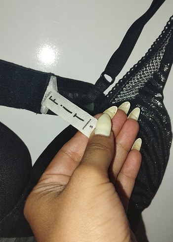 Siyah Dantel Detaylı Yılan Desenli Straplez Büstiyer - Görsel 3