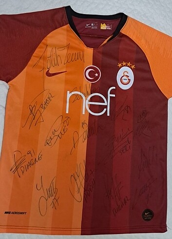 Gs imzalı forma 
