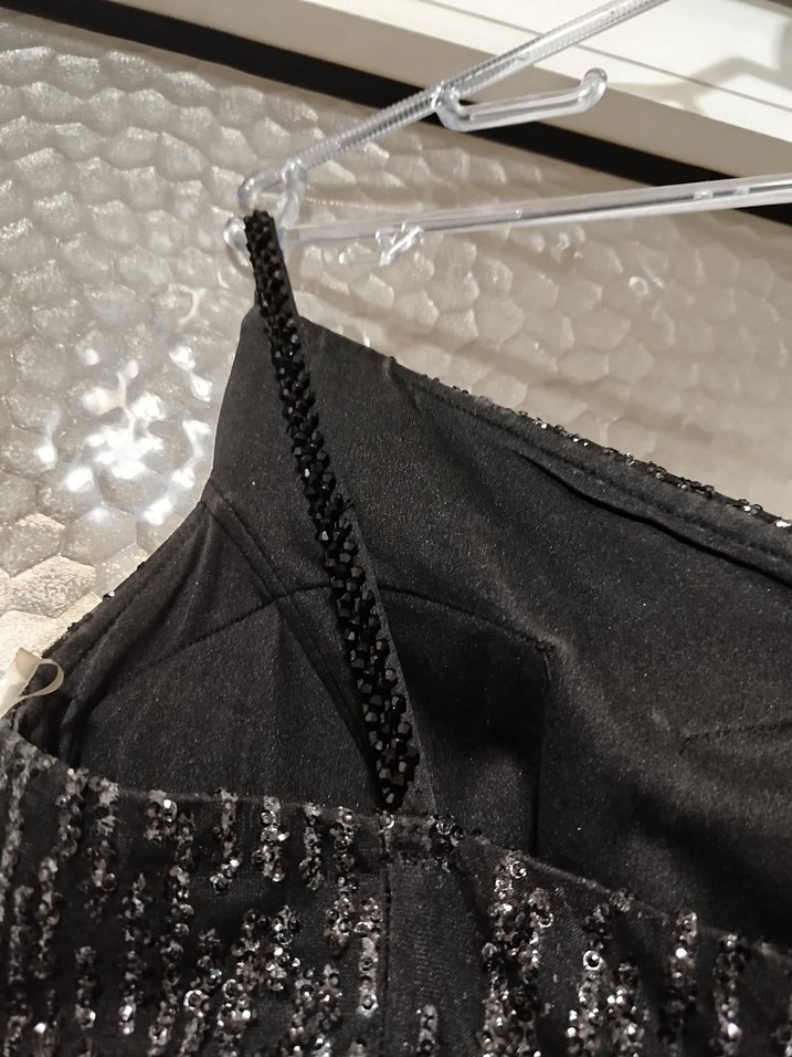 Siyah Yılan Desenli Tüy Detaylı Uzun Abiye - Görsel 5