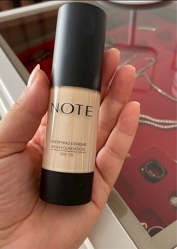 Note Fondöten SPF15 - Açık Bej