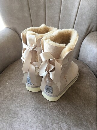 Ugg bot