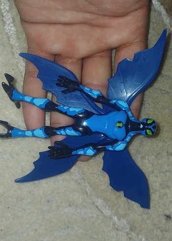 Ben 10 Büyük korku ve Ates Topu