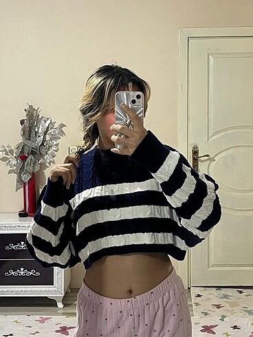 s Beden Crop kazak