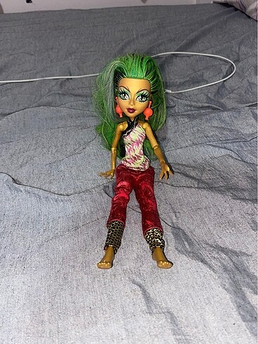 Beden Monster high